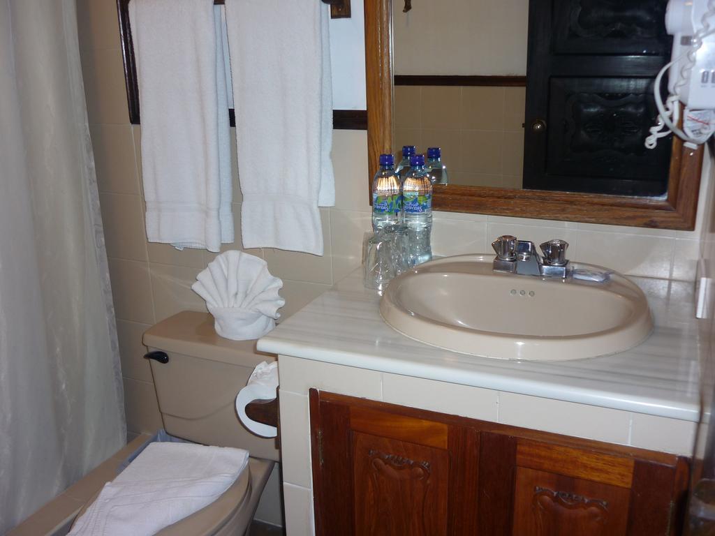 אנטיגואה גואטמלה Hotel Casa Noble חדר תמונה