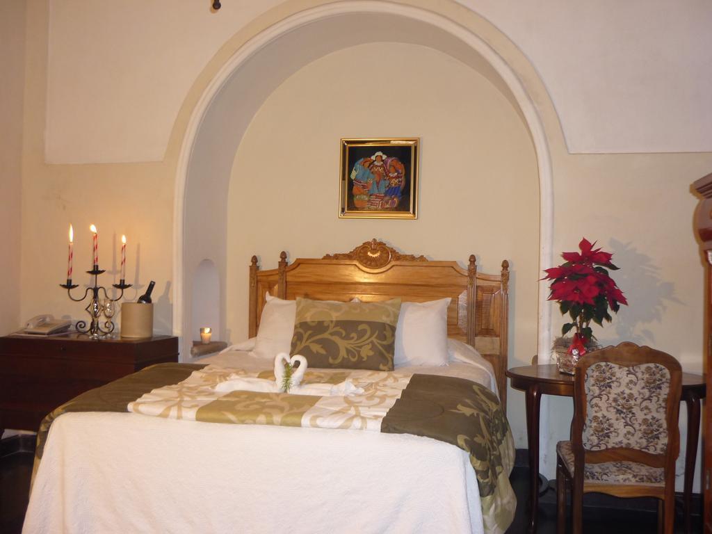 אנטיגואה גואטמלה Hotel Casa Noble חדר תמונה